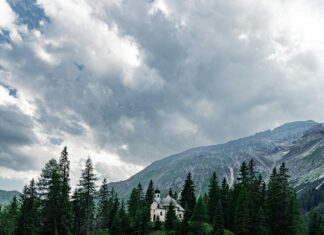 Our Lady Of The Lake Catholic Church: Discover Its Inspiring Legacy