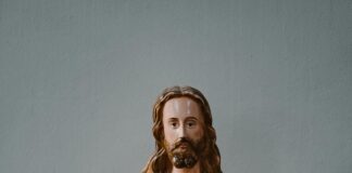 Sacred Heart Catholic Church: Discover Its Inspiring History & Mission