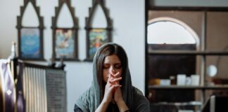 Catholic Religion Explained: Discover Powerful Beliefs and Traditions