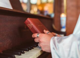 Difference Between Christian And Catholic: Key Insights You Must Know