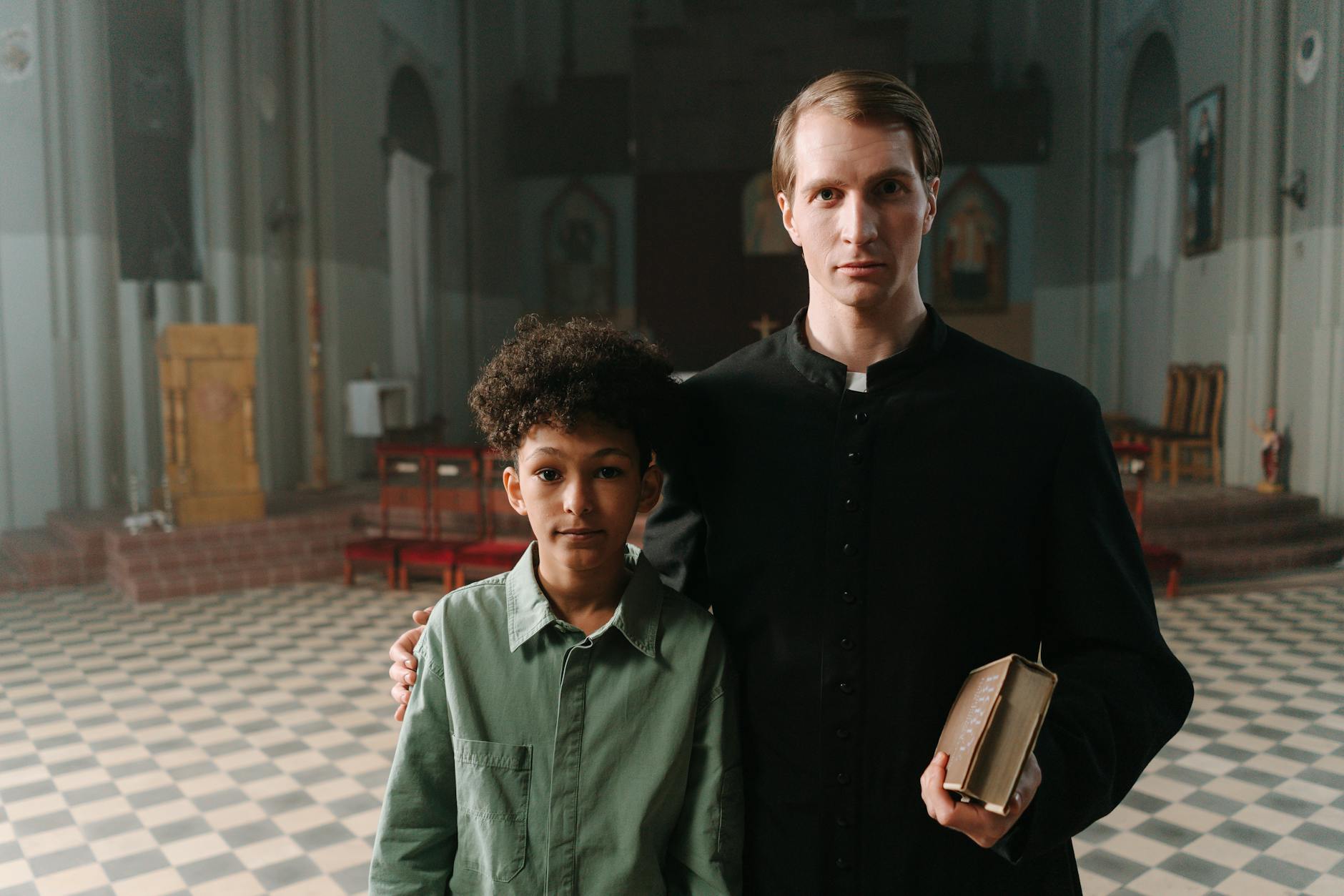 Lead a Meaningful Catholic Ceremony with Confidence 5 A Step-by-Step Guide to Leading a Catholic Ceremony with Confidence*