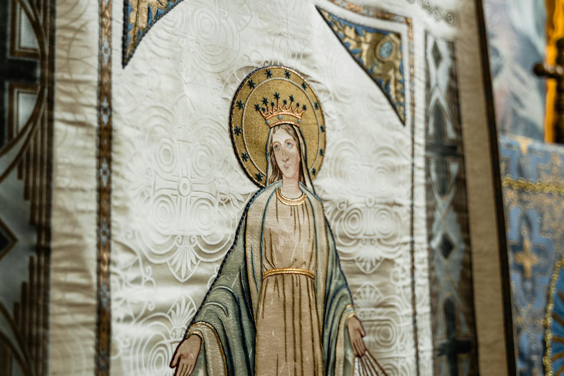 How to Pray the Hail Mary with Deep Devotion and Purpose*